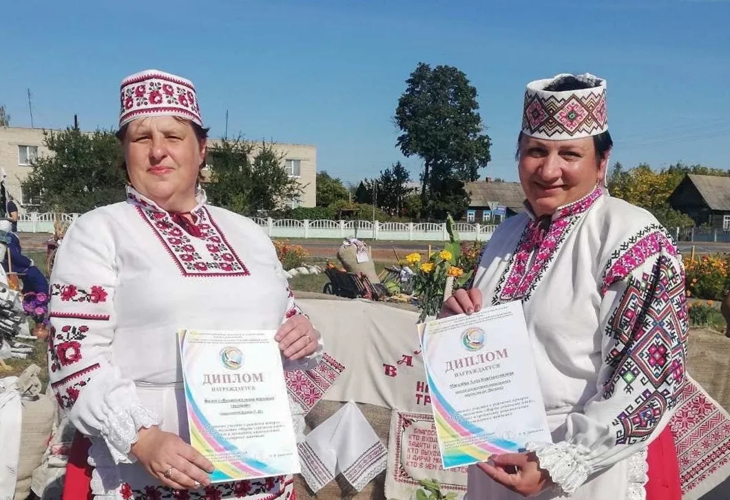 В Ельском районе прошла пятая традиционная ярмарка народных талантов "Фарбы спадчыны маёй"